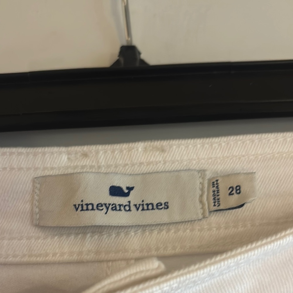 NWOT Vineyard Vines White High Rise Straight Leg Candiani Denim. Size 28 - Picture 2 of 3